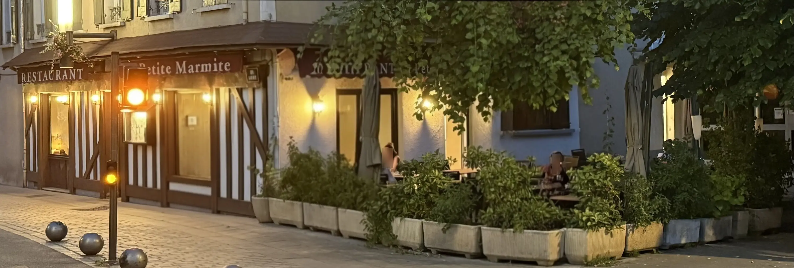 Terrasse du restaurant La Petite Marmite